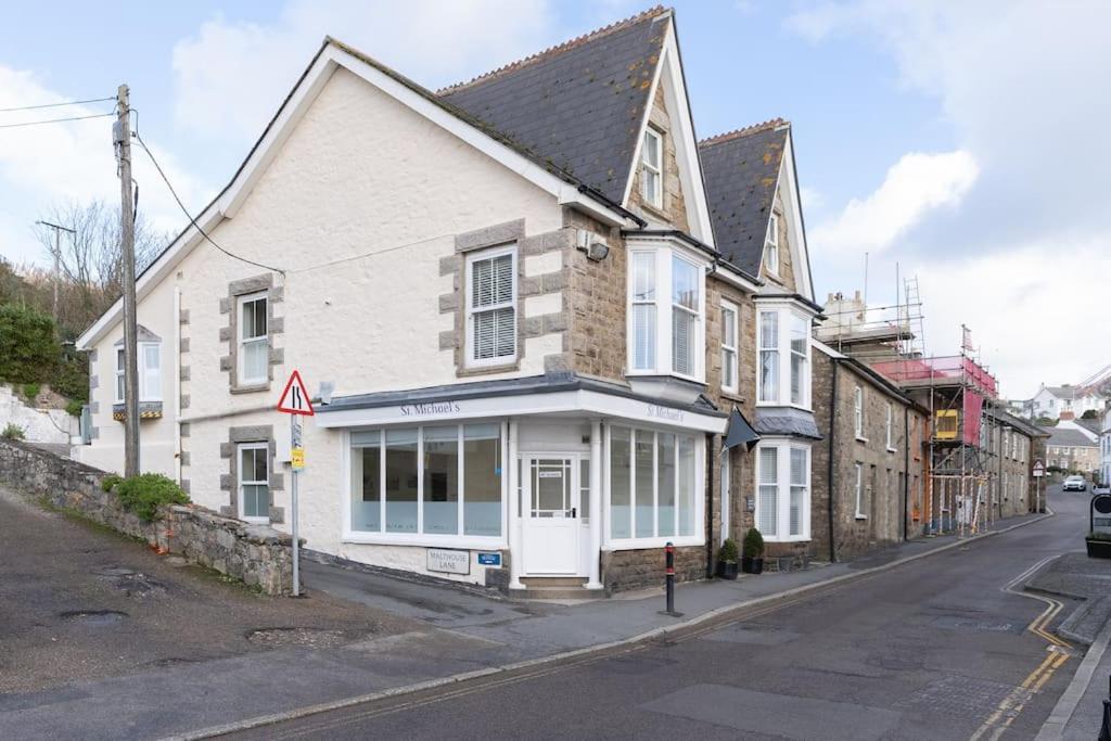 Luxury Modern Suite In Marazion With Parking 외부 사진